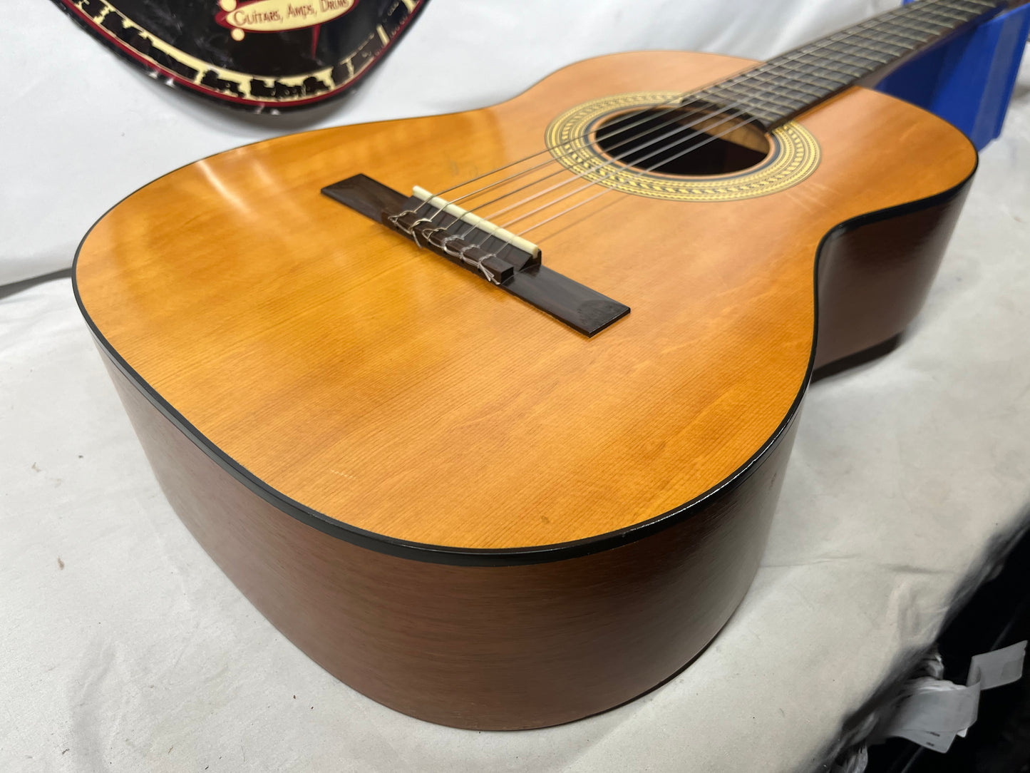 Gibson C-0 Classic Acoustic Guitar with Case