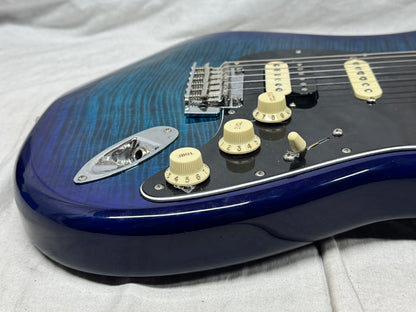 Fender Limited Edition Player Stratocaster HSS Plus Top Guitar 2021 - Blue Burst / Maple neck