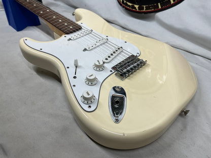 Fender Standard Stratocaster Strat Left Handed Lefty Electric Guitar - Arctic White