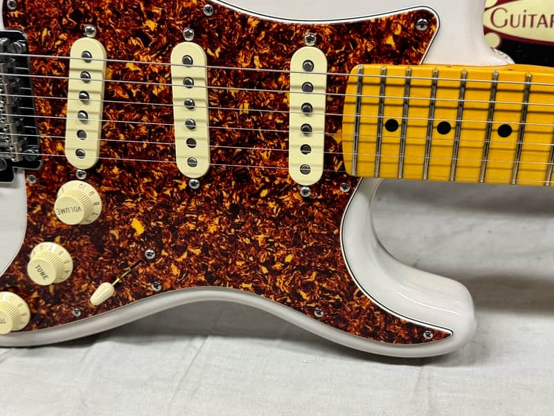 Fender American Professional II 2 Stratocaster neck on loaded FSR American Professional II 2 Thinline Semi-Hollow Body Guitar with Case - Image 8