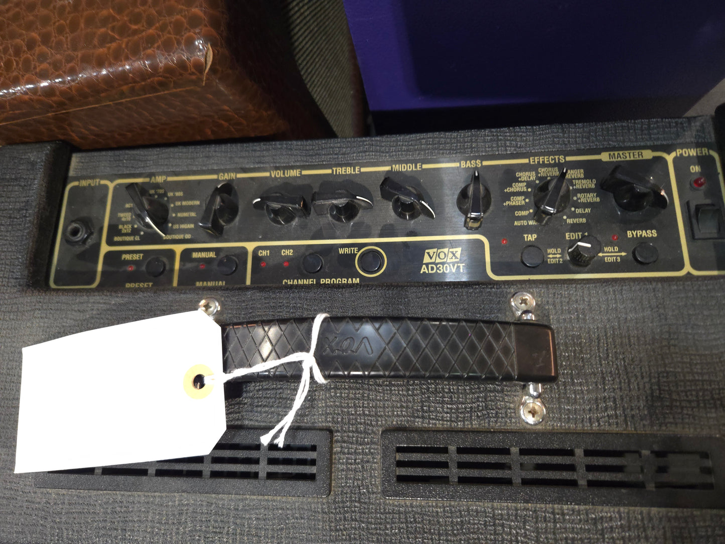 Vox Valvetronix AD30VT 30-Watt 1x10 Modeling Guitar Combo 2004 - 2008 - Local Pickup Only