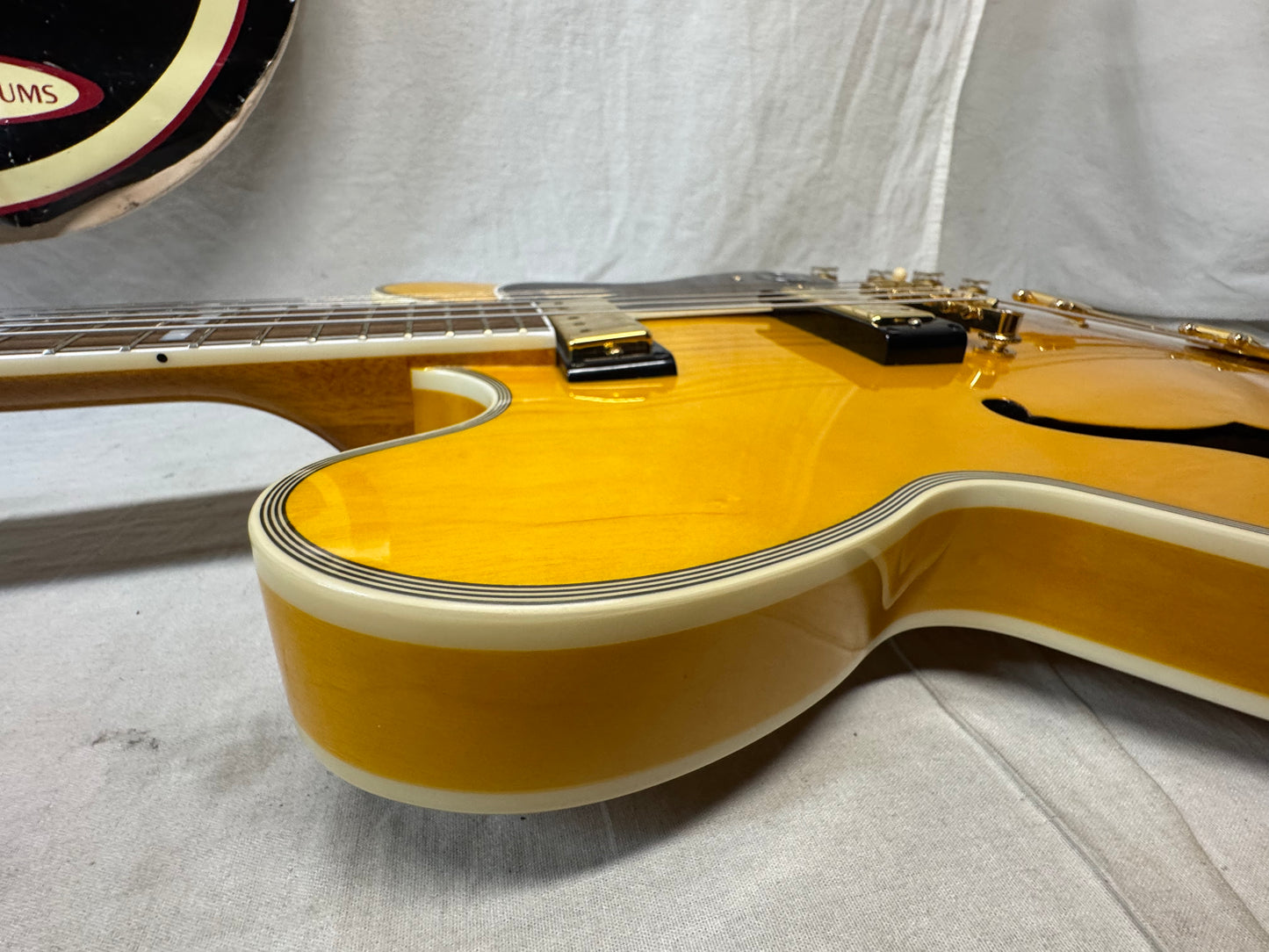 Epiphone Sheraton Semi-Hollowbody Guitar with Case 2023