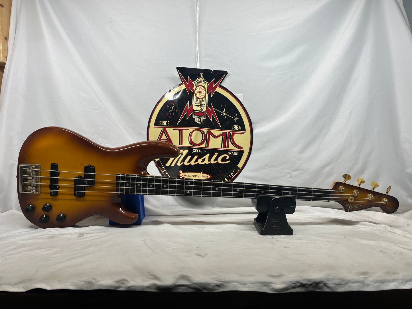 Fender Precision Bass P-Bass Lyte 4-String Electric Bass