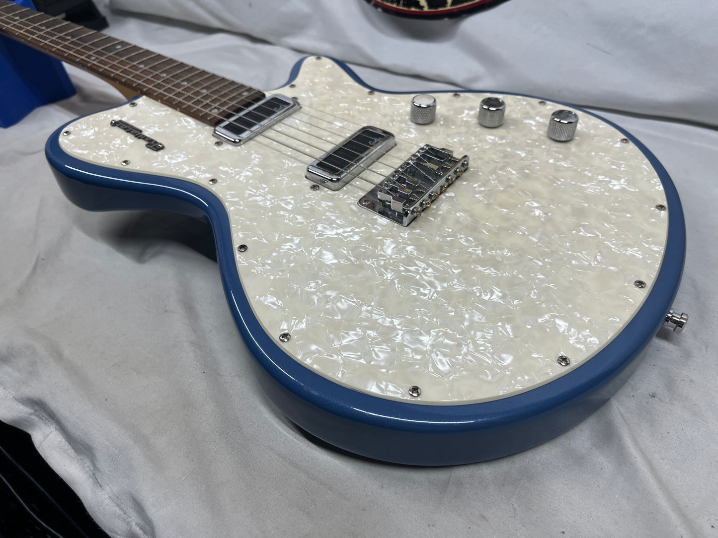 Godin Radiator Singlecut Electric Guitar