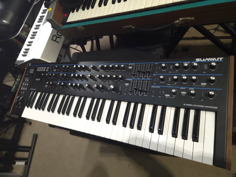 Novation Summit 61-Key 16-Voice Synthesizer