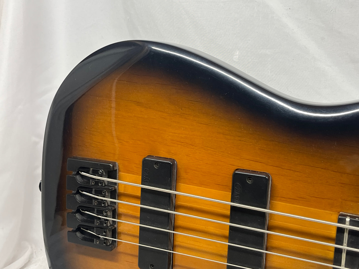 Carvin LB70 4-String Doublecut Electric Bass