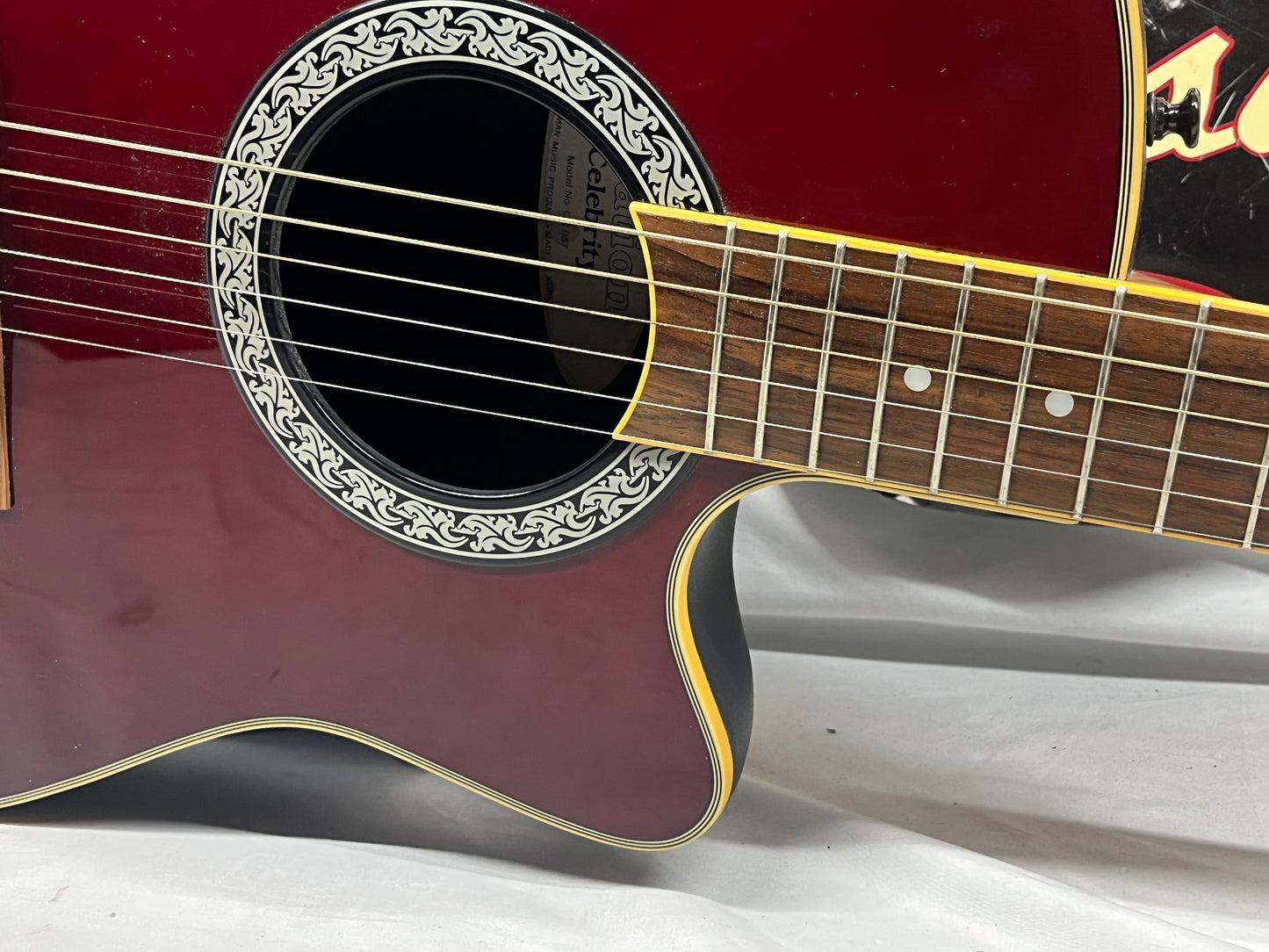 Ovation Celebrity CC057 Acoustic Electric Guitar