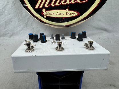 Unknown Manufacturer 3-In-One 3-Channel Overdrive / Distortion / Fuzz Pedal
