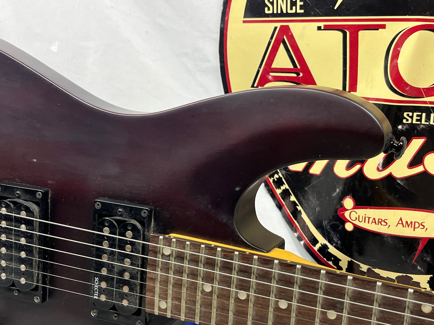 Schecter Diamond Series Omen-6 Doublecut Electric Guitar