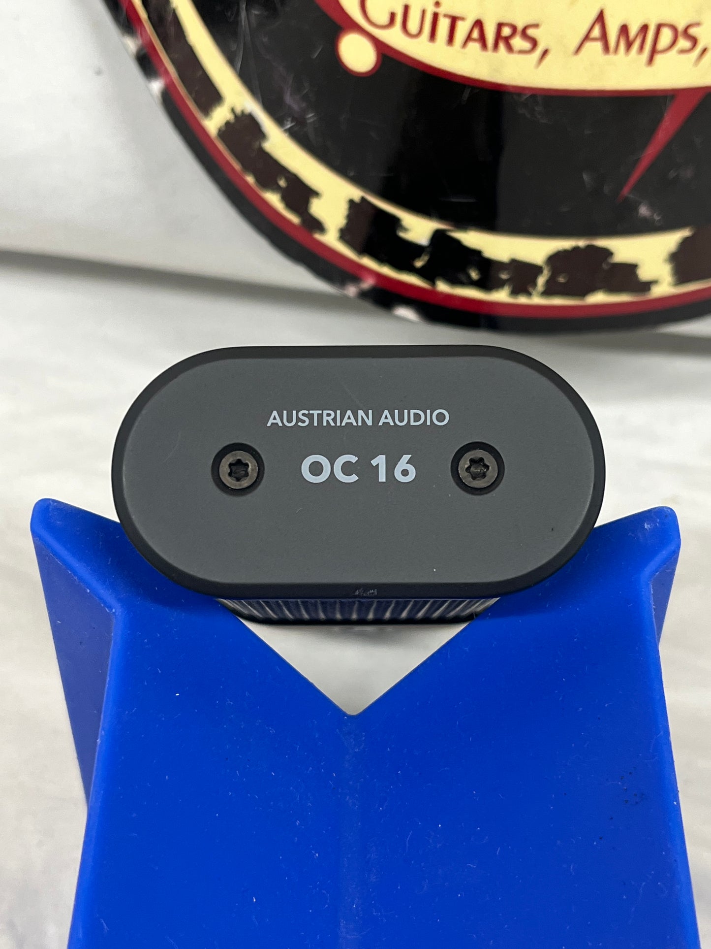 Austrian Audio OC16 Large Diaphragm Cardioid Condenser Microphone with Case and Shock Mount