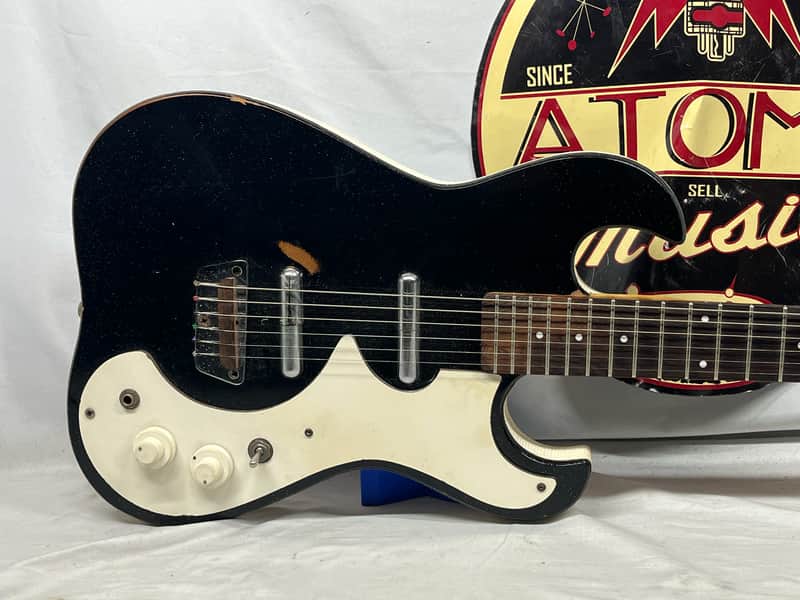Silvertone Model 1448 Doublecut Electric Guitar - Image 2