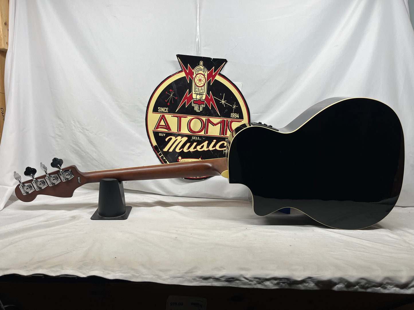 Fender Kingman V2 Acoustic Bass Guitar