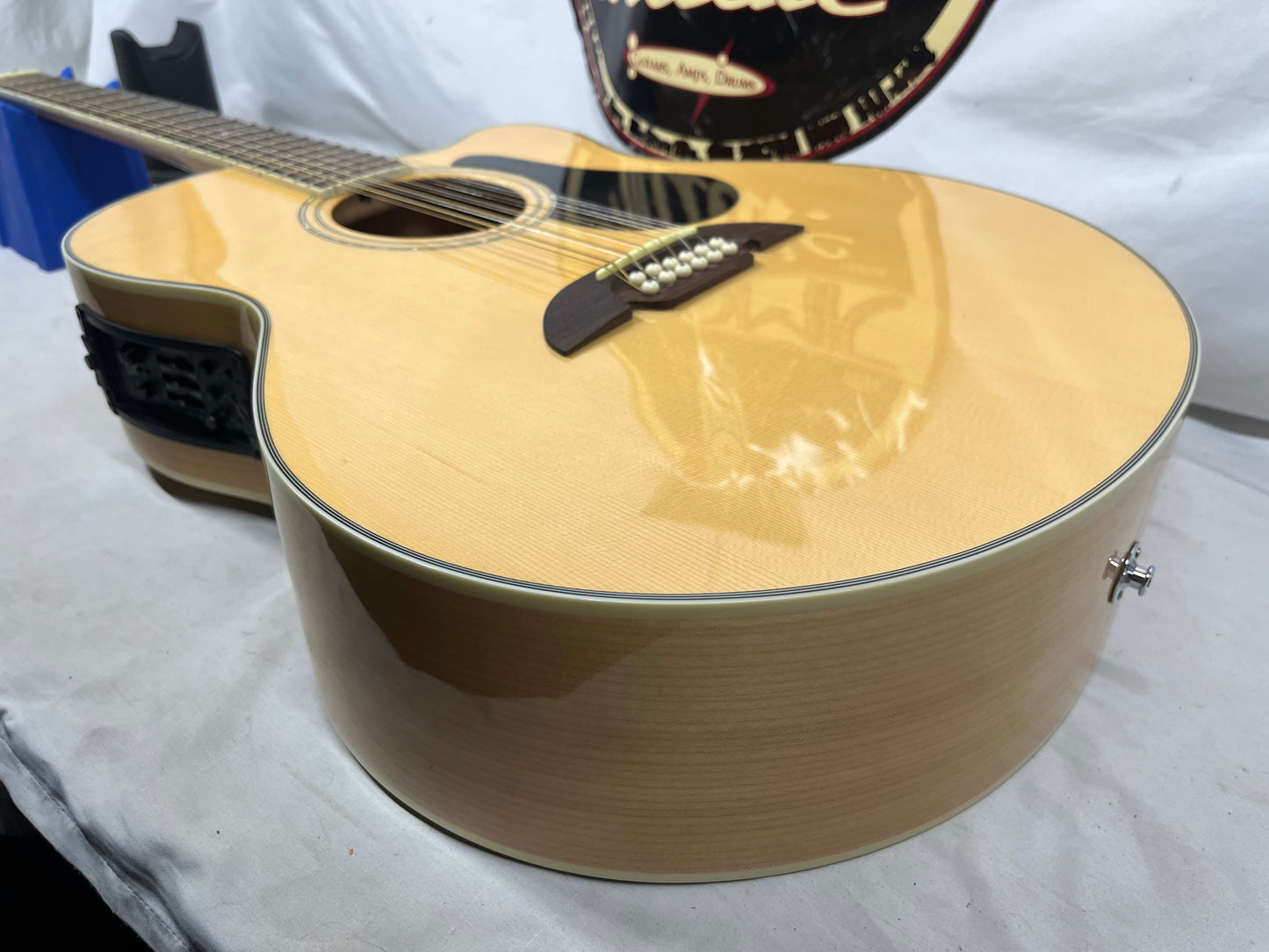 Alvarez AJ-60SC/12 12-String Acoustic/Electric Guitar