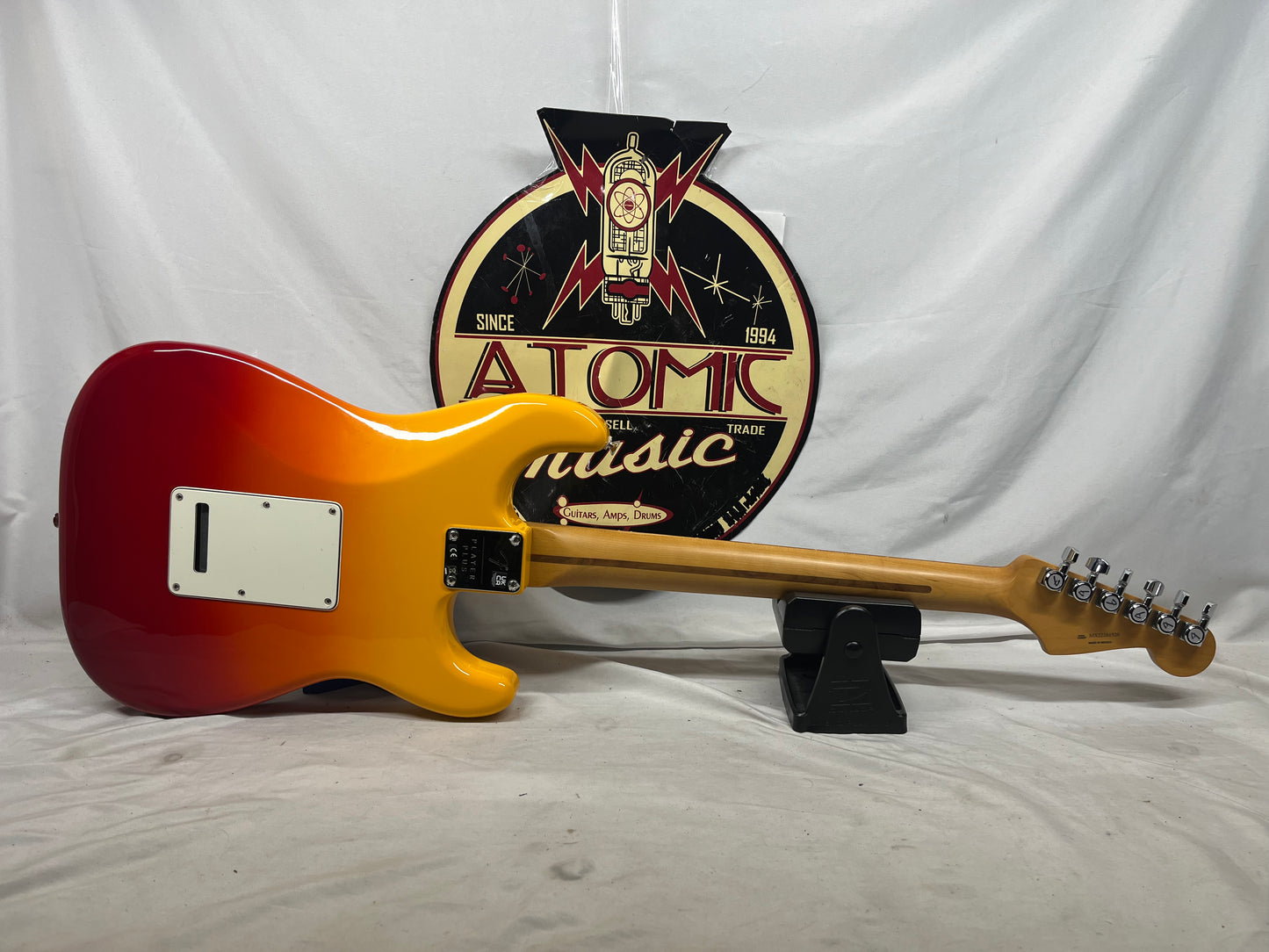 Fender Player Plus Stratocaster Strat Left-Handed Lefty Electric Guitar MIM - Made in Mexico - Tequila Sunrise
