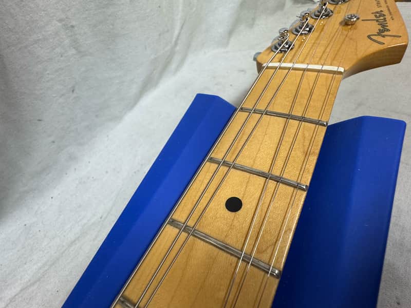Fender EOB Sustainer Ed O'Brien ( Radiohead ) Signature Stratocaster Guitar with Case - Image 20