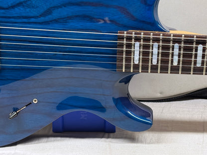 Line 6 Variax 700 Guitar with Gig Bag - MIJ Made In Japan 2006 - Blue