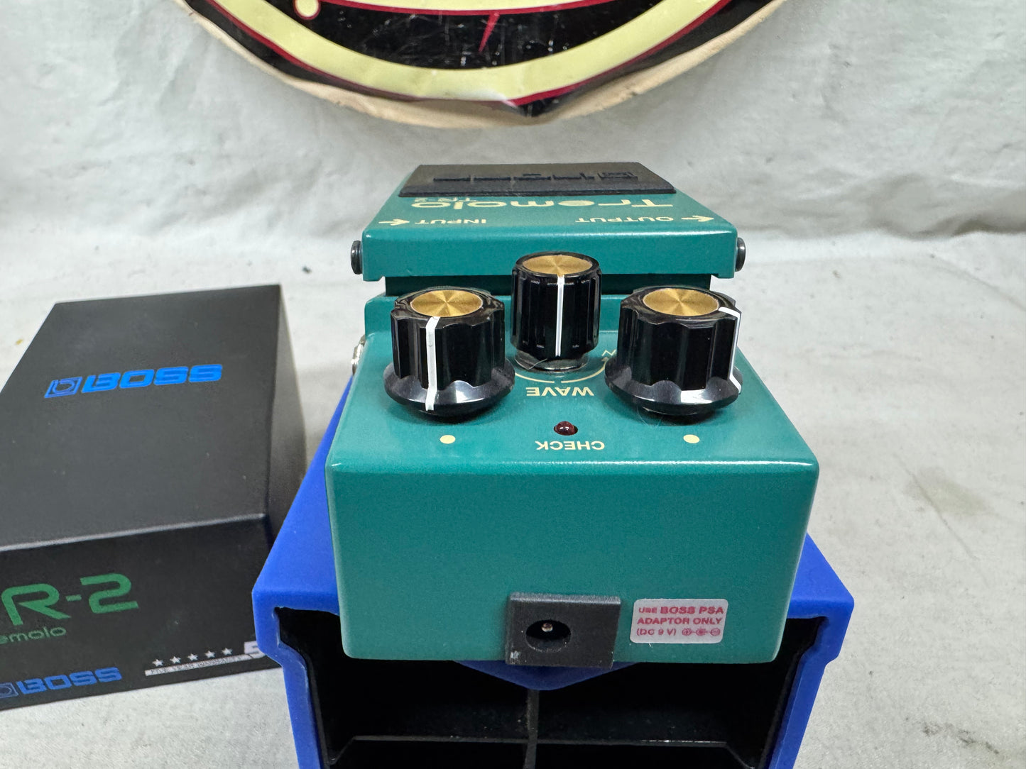Boss TR-2 tr2 Tremolo Pedal with Box 2023