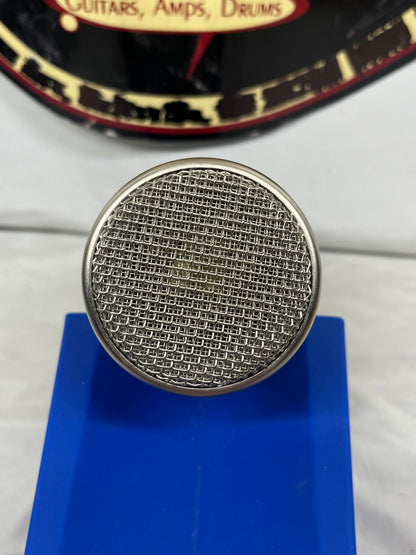 sE Electronics Z5600a II Large Daiphragm Multipattern Tube Condenser Microphone with Case and Shock Mount