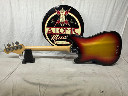 Fender USA Mustang 4-string Bass with Case 1974 - 3-Color Sunburst / Rosewood fingerboard