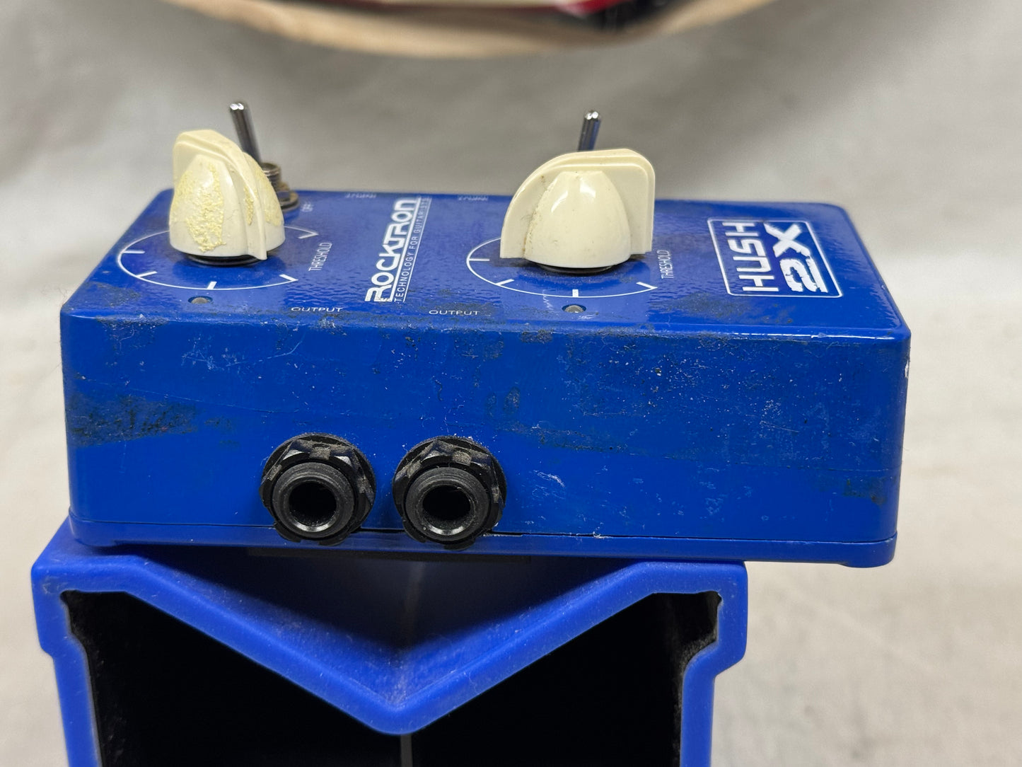 Rocktron HUSH 2X Noise Gate Pedal - missing battery cover