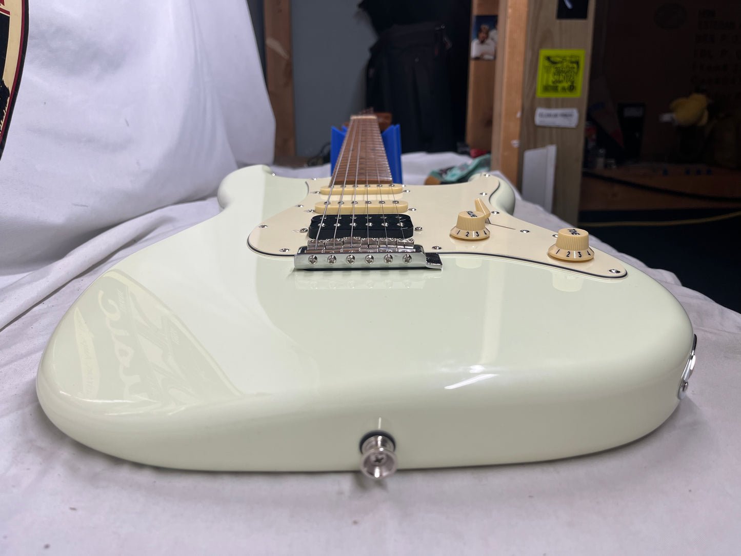 JET JS-300 S-Style Doublecut HSS Electric Guitar