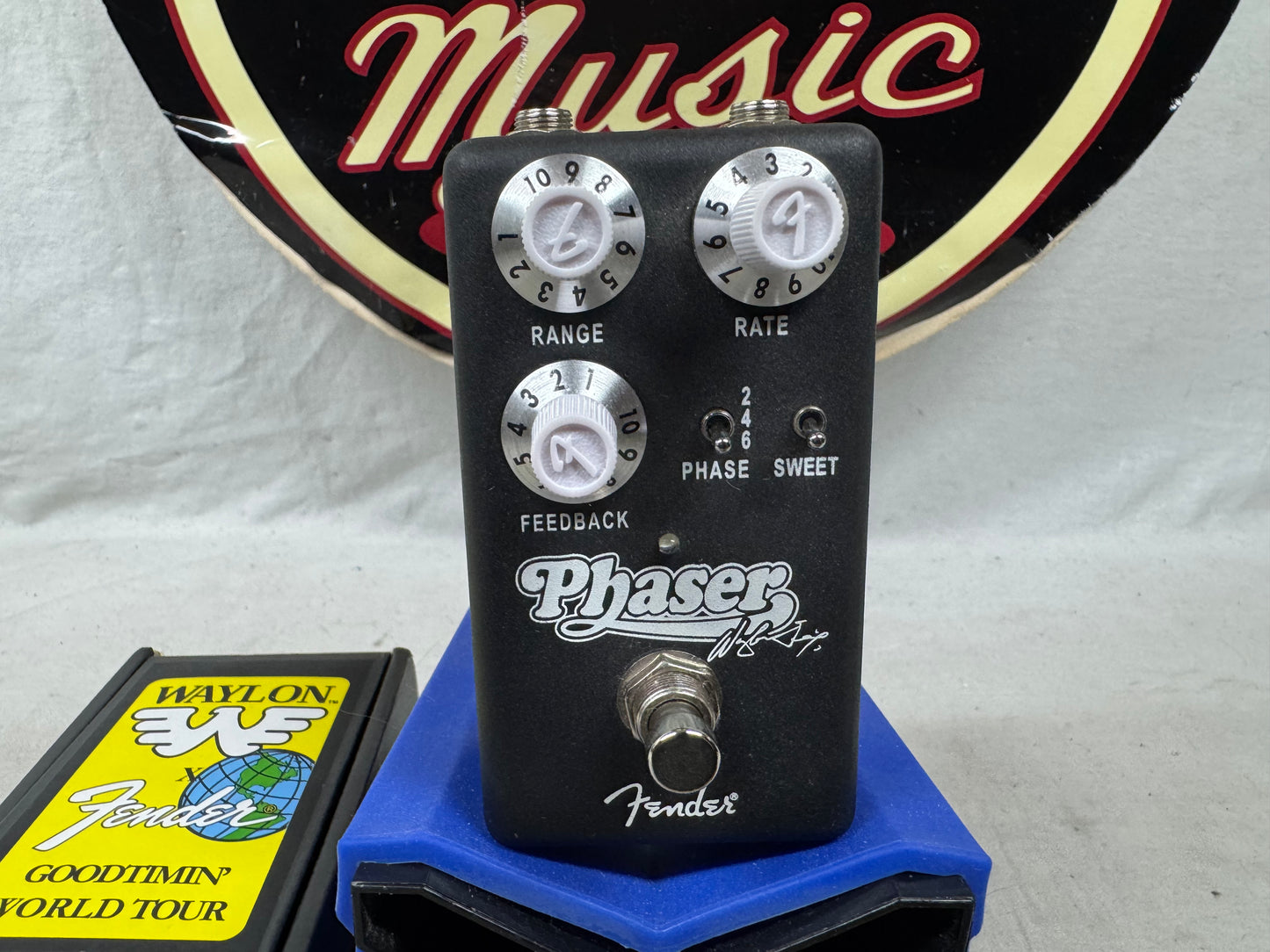 Fender Waylon Jennings Signature Phaser Phase Shifter Pedal with Box