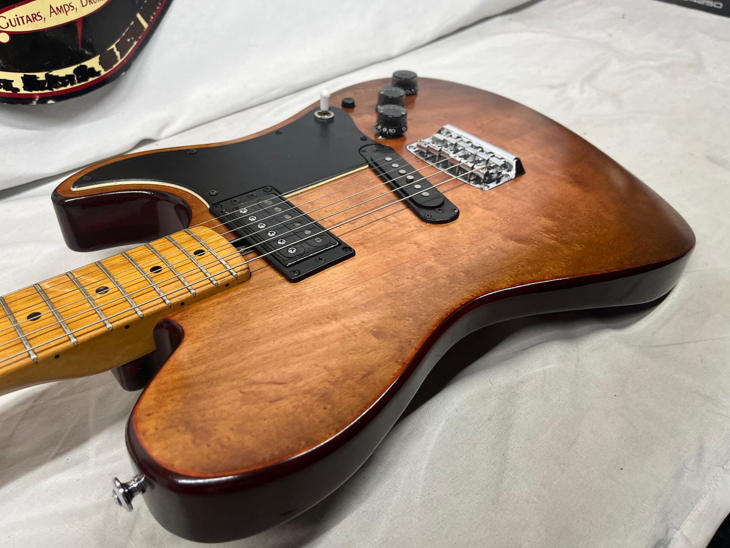 Yamaha SuperJam 800 Singlecut Electric Guitar