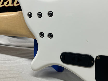 Douglas 6-String Doublecut HH Electric bass