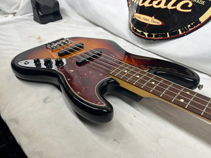 Fender American Standard 4-String Electric Jazz Bass 2011 with Hard Case - 3-Color Sunburst