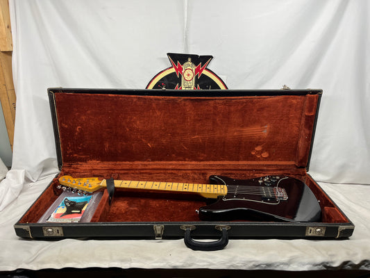 Fender Lead I 1 Doublecut Electric Guitar - Black with Case