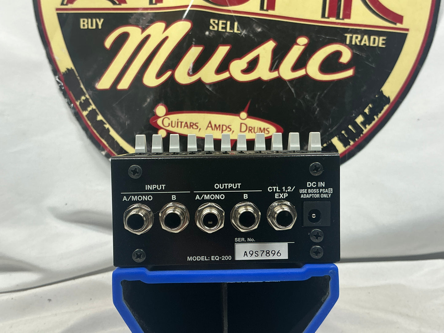 Boss EQ-200 eq200 Graphic Equalizer Pedal with Box