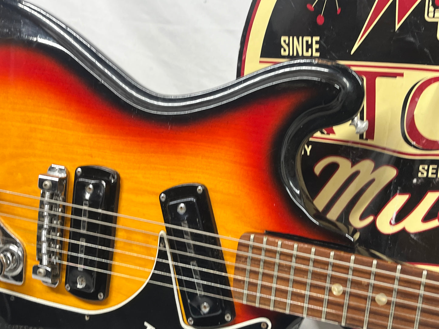 Teisco V-2 Doublecut Electric Guitar MIJ - Made in Japan - No Tremolo Arm
