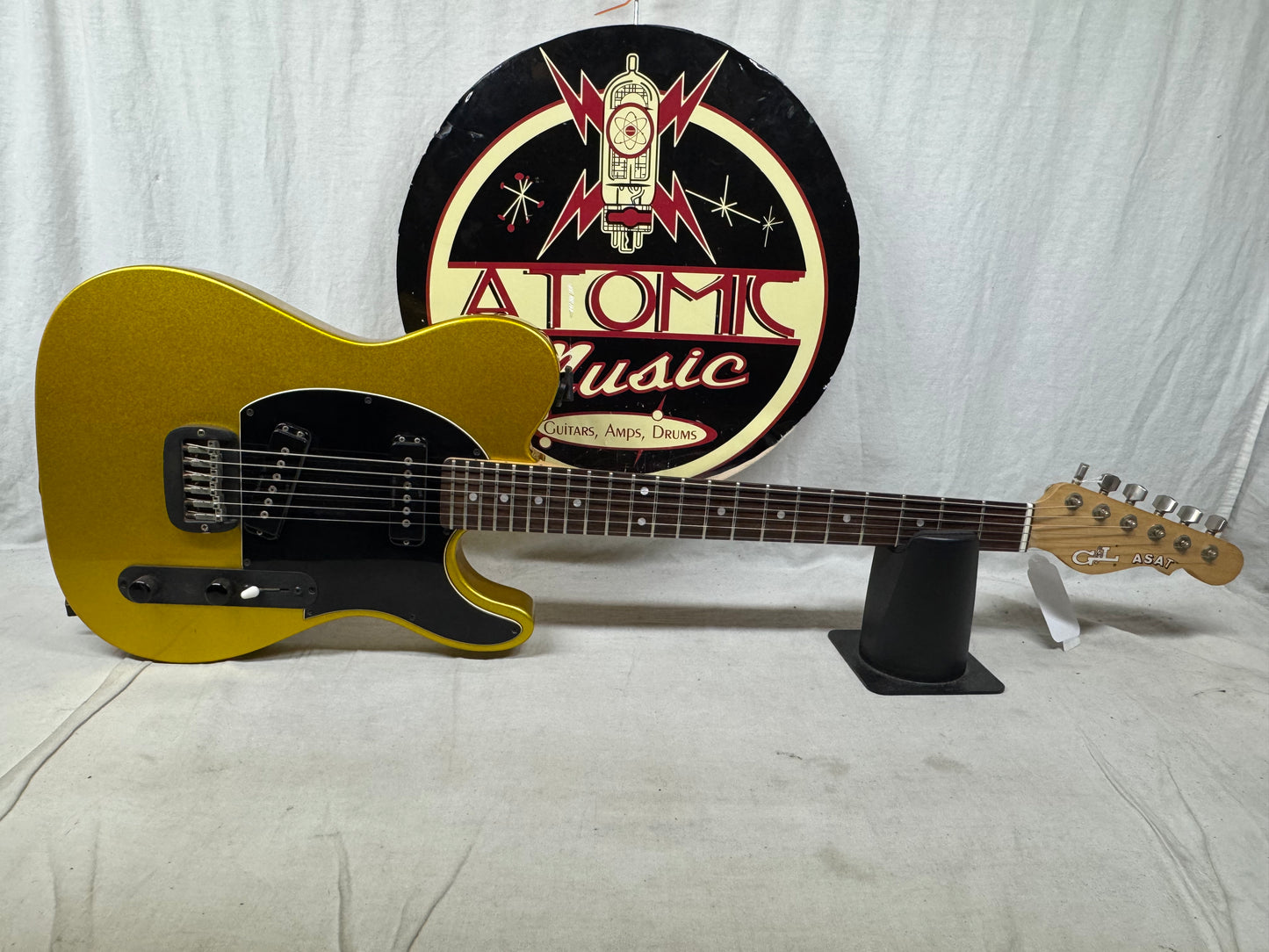 G&L USA ASAT Classic Singlecut T-style Guitar with Case