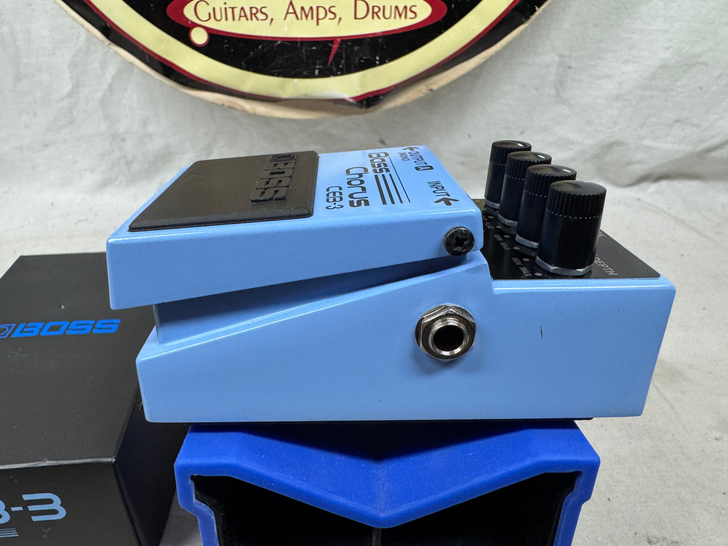 Boss CEB-3 ceb3 Bass Chorus Pedal with Box