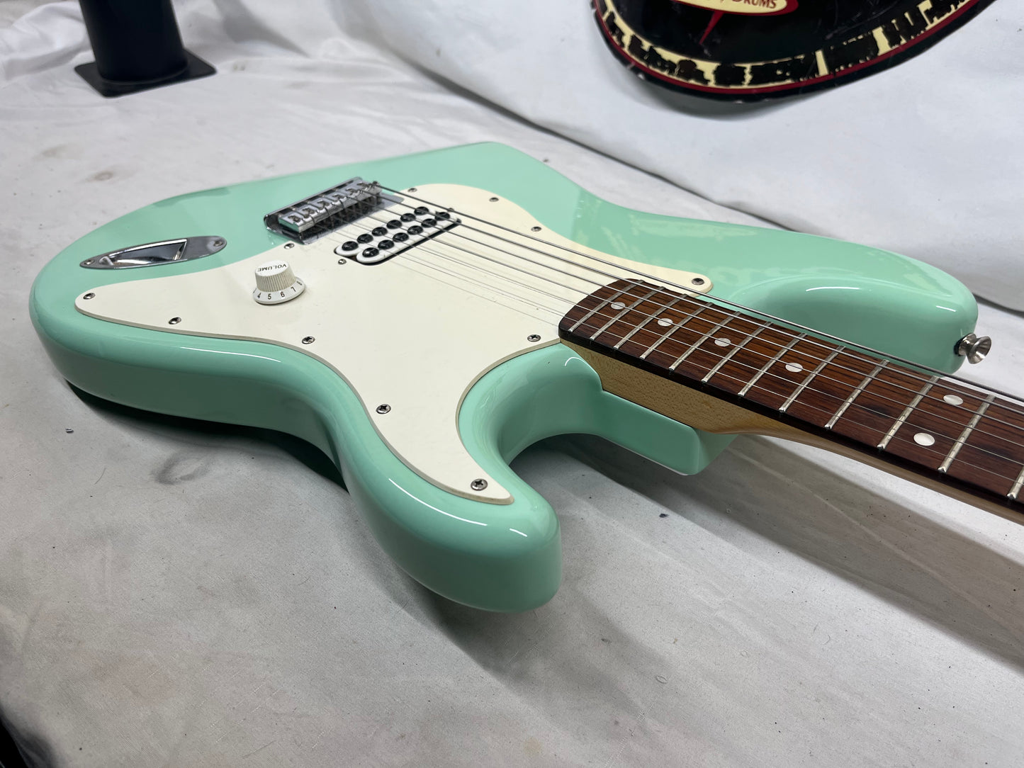 Squier Tom DeLonge Signature Stratocaster Strat Electric Guitar - Surfboard Green