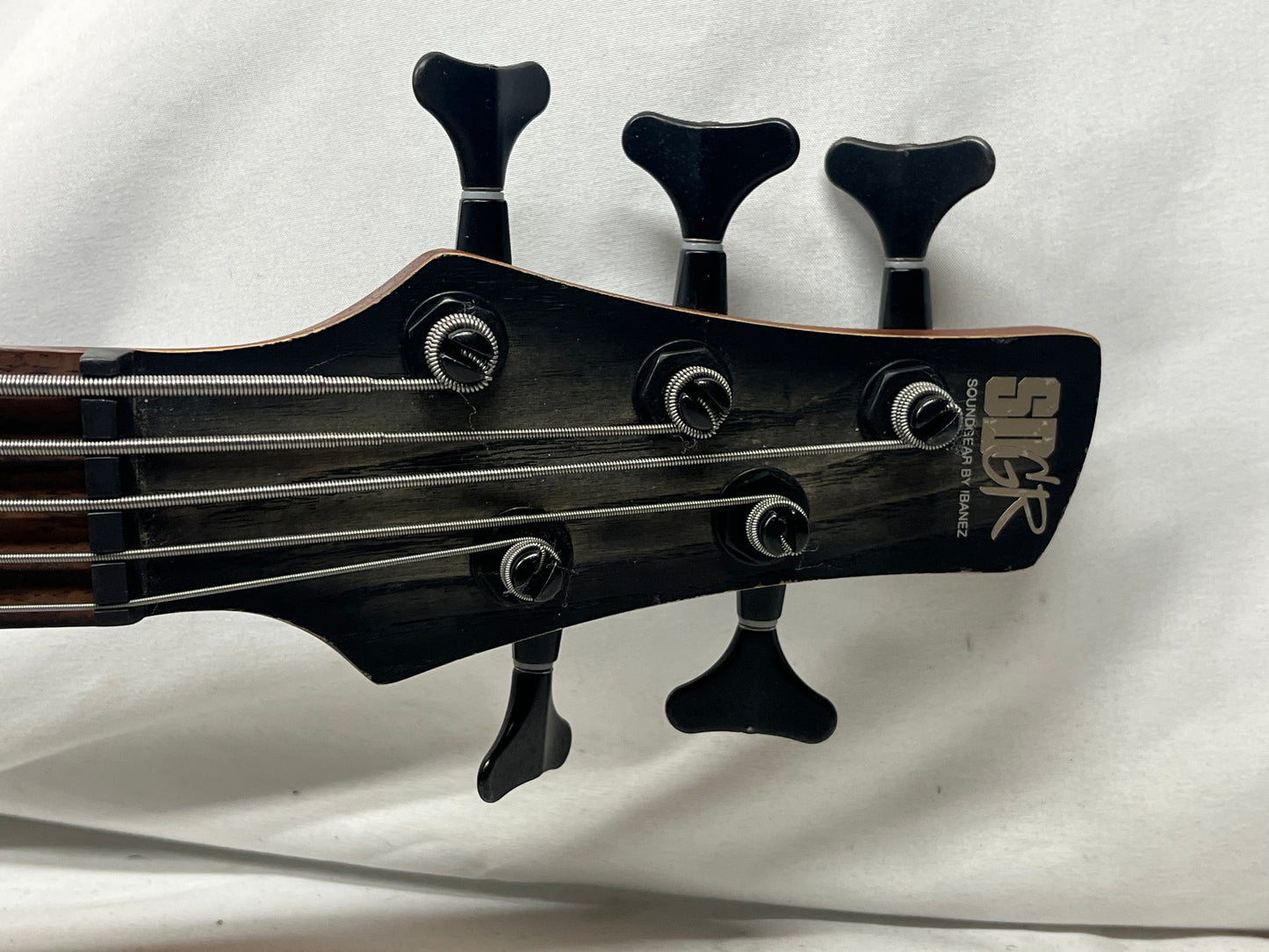 Ibanez Soundgear SR605E 5-String Electric Bass