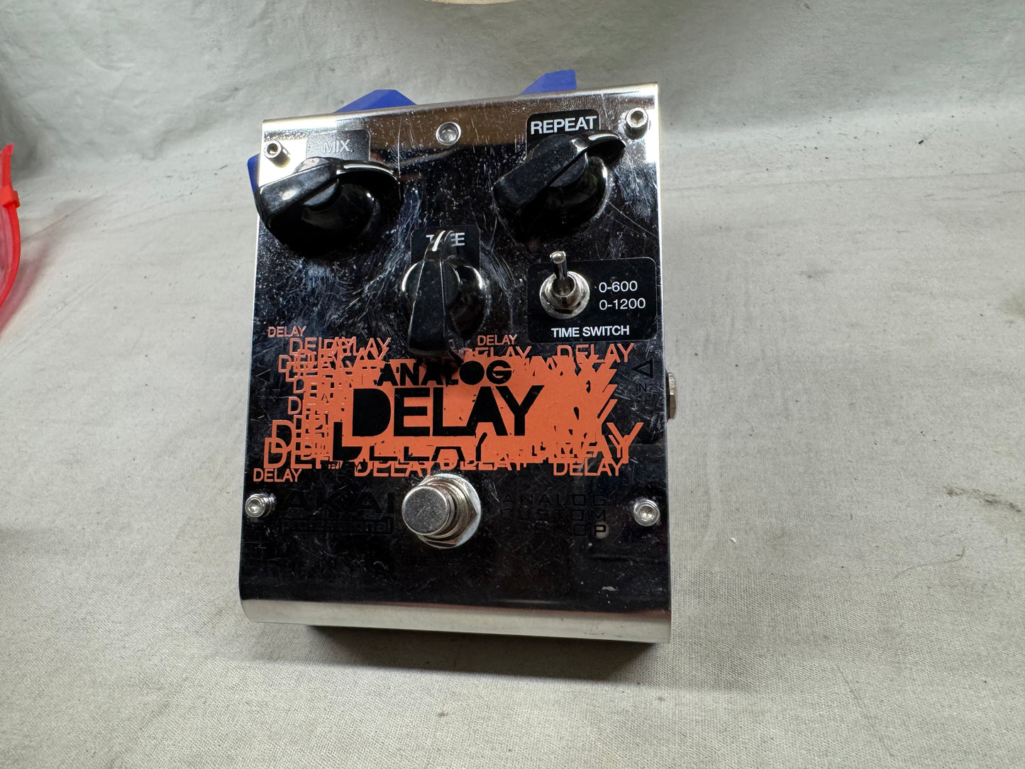 Akai Analog Custom Shop Analog Delay Pedal