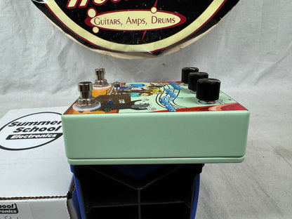 Summer School Electronics Middle School Chorus Vibrato Pedal with Box
