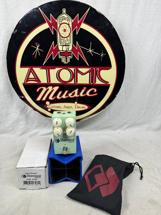 Diamond Pedals Vibrato Pedal with Box - Surf Green - Limited Edition