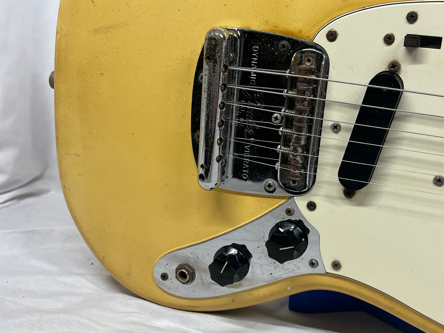 Fender Mustang Electric Guitar 1975 with Hard Case
