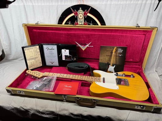 Fender USA Custom Shop Guitar Center 1952 Telecaster NOS Guitar with COA + Case
