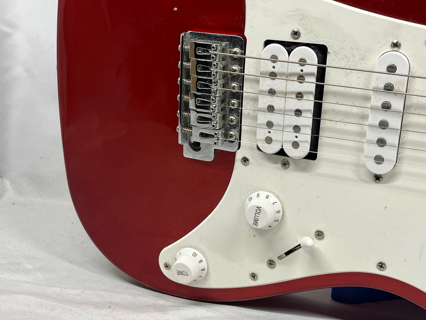 Ibanez Gio GRX40 Doublecut Electric Guitar HSS - Candy Apple Red