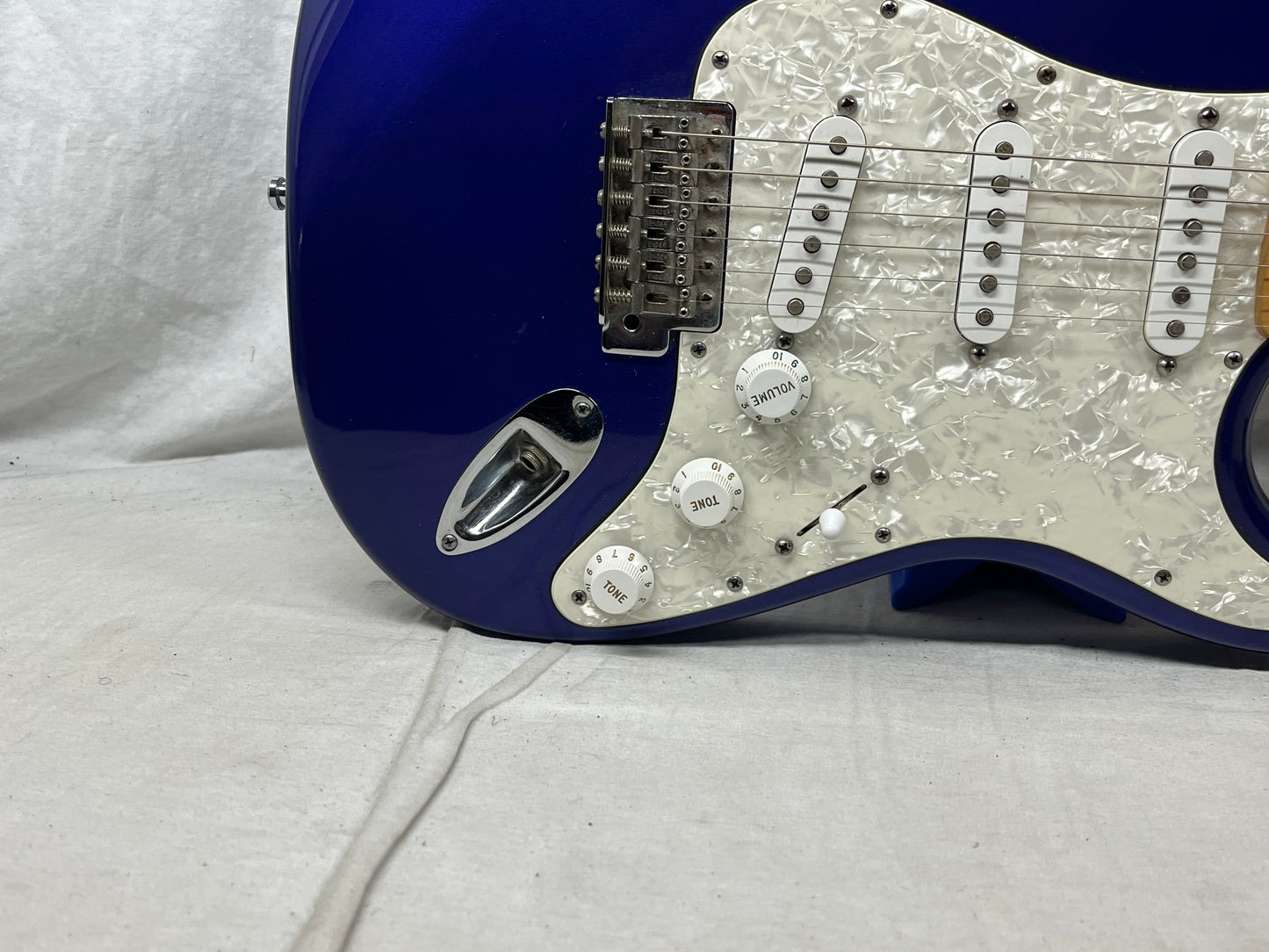 Fender Standard Stratocaster Strat MIM - Made in Mexico Electric Guitar