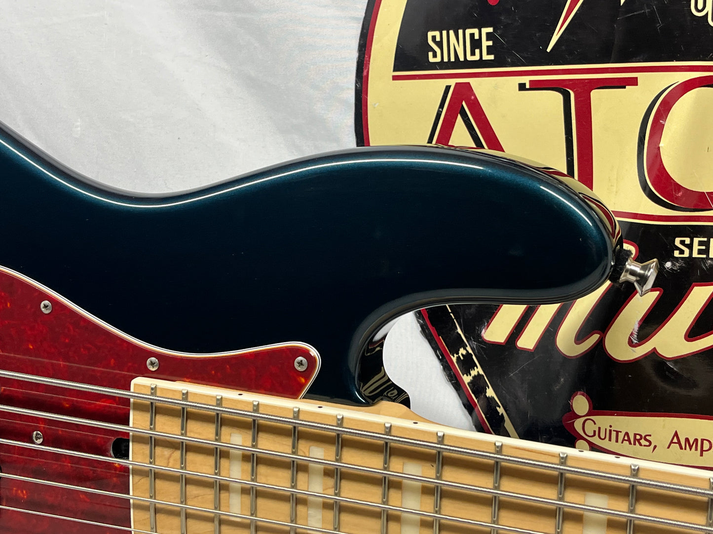 Crews Maniac Sound JB2005 5-String J-Style Electric Bass