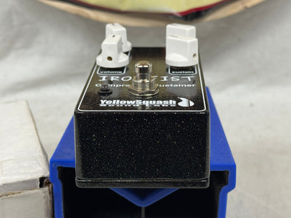 YellowSquash Sound Labs Iron Fist Compressor Sustainer Pedal with Box