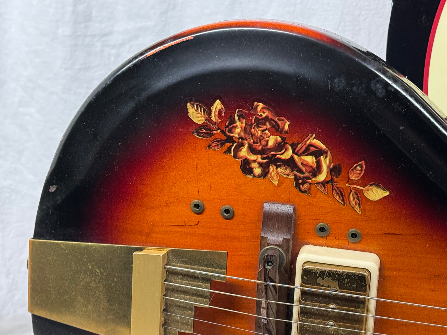 Supro Rhythm Master Guitar with Case - Sunburst