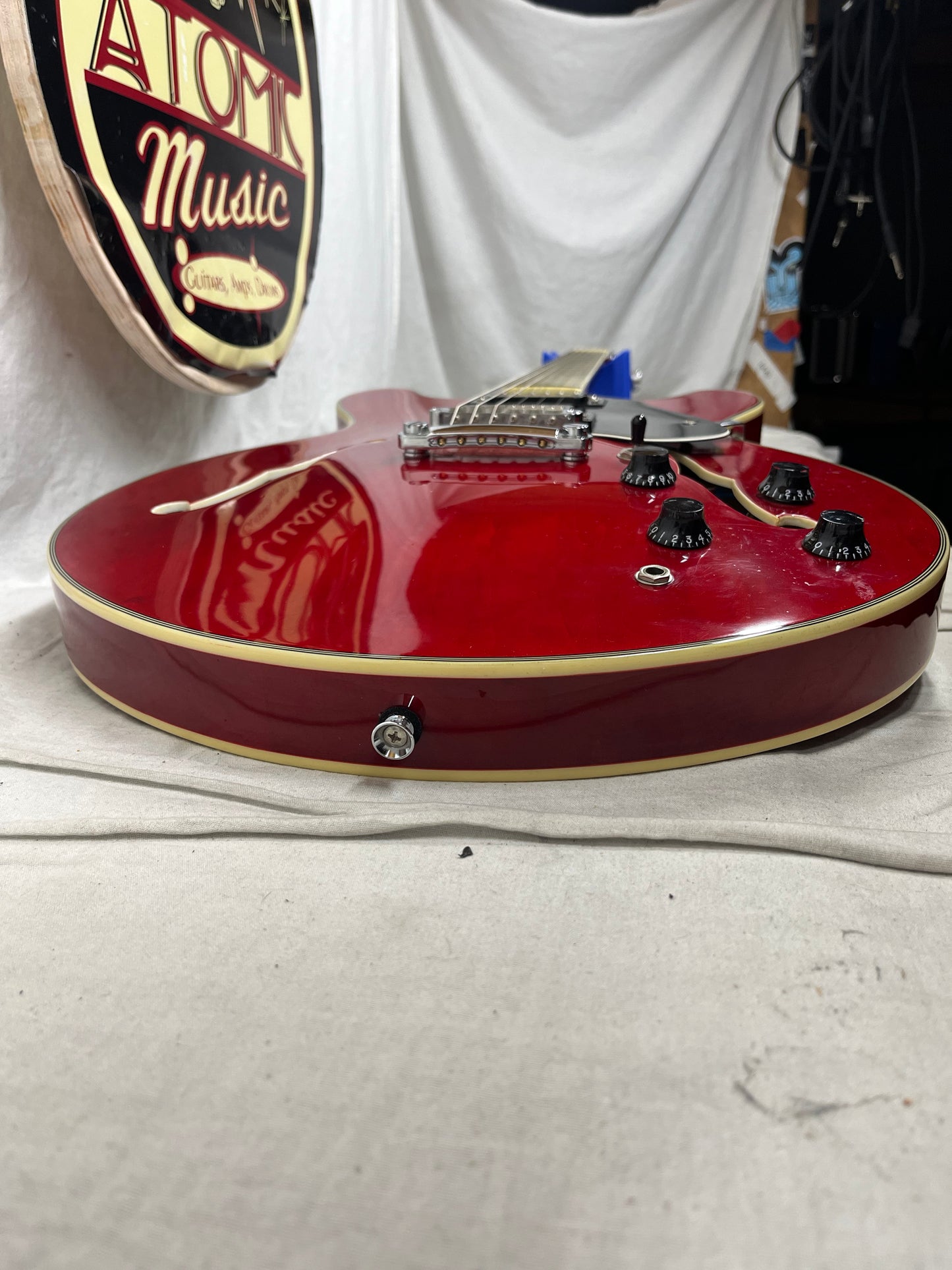 Jay Turser JT-135 JT135 Semi-Hollow Body Electric Guitar