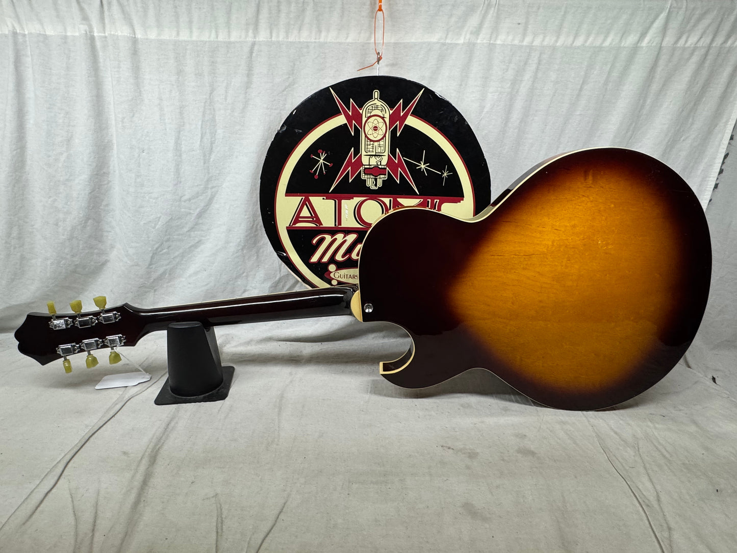 Epiphone Sorento Semi-Hollowbody Guitar with Case Reissue