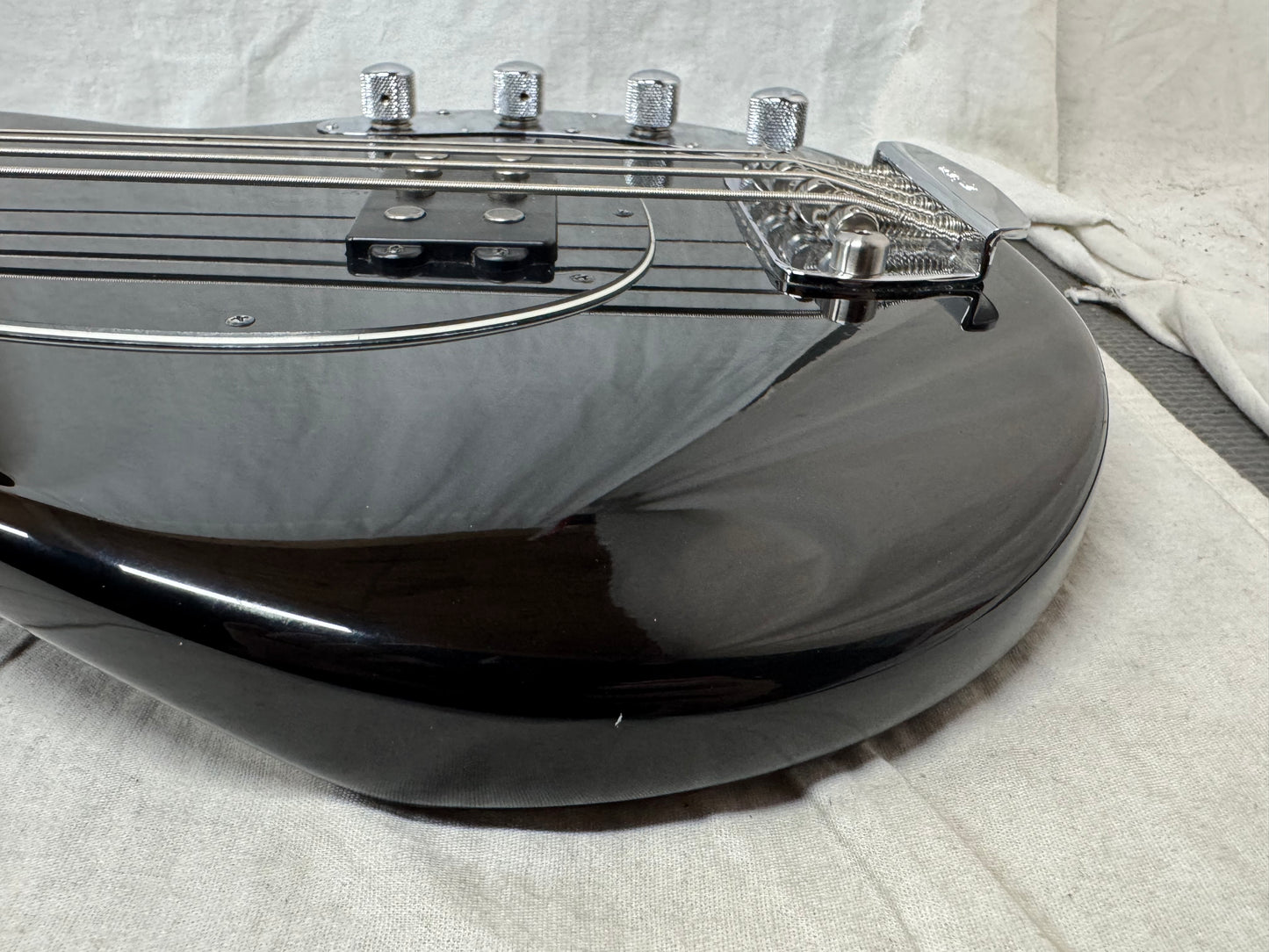 Ernie Ball Music Man Stingray sting ray 3 EQ H 3eq 4-string Bass with Case 2003 - Black / Maple neck