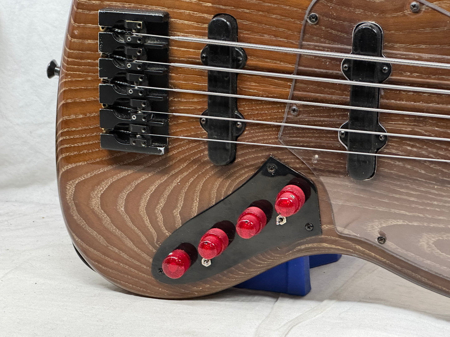 Marco Bass Guitars TFL Singlecut 5-string Bass with John East preamp / handmade Marco pickups